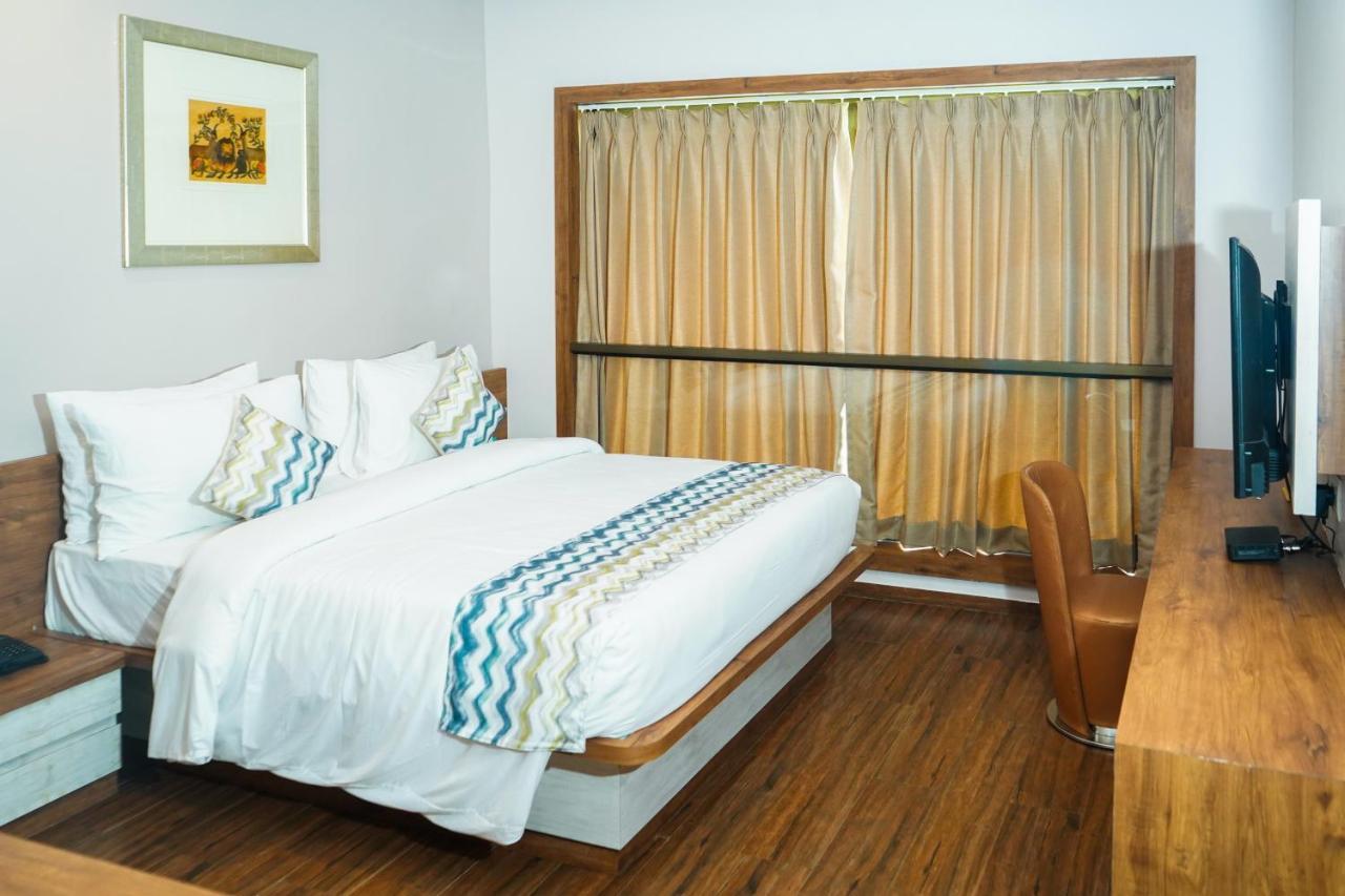 Nest Beacon Resort Daman Eksteriør billede